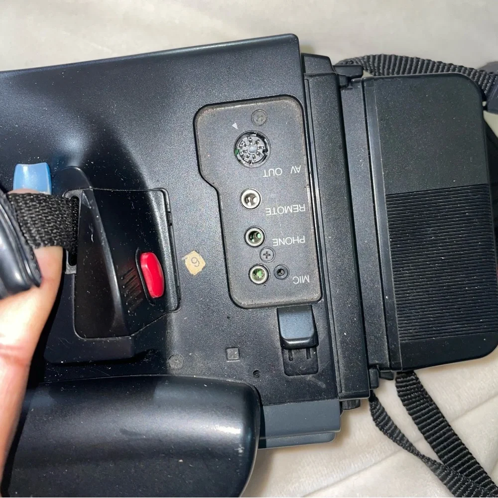 Vintage 1992 JVC Black Video Camera with Red Strap NOT TESTED